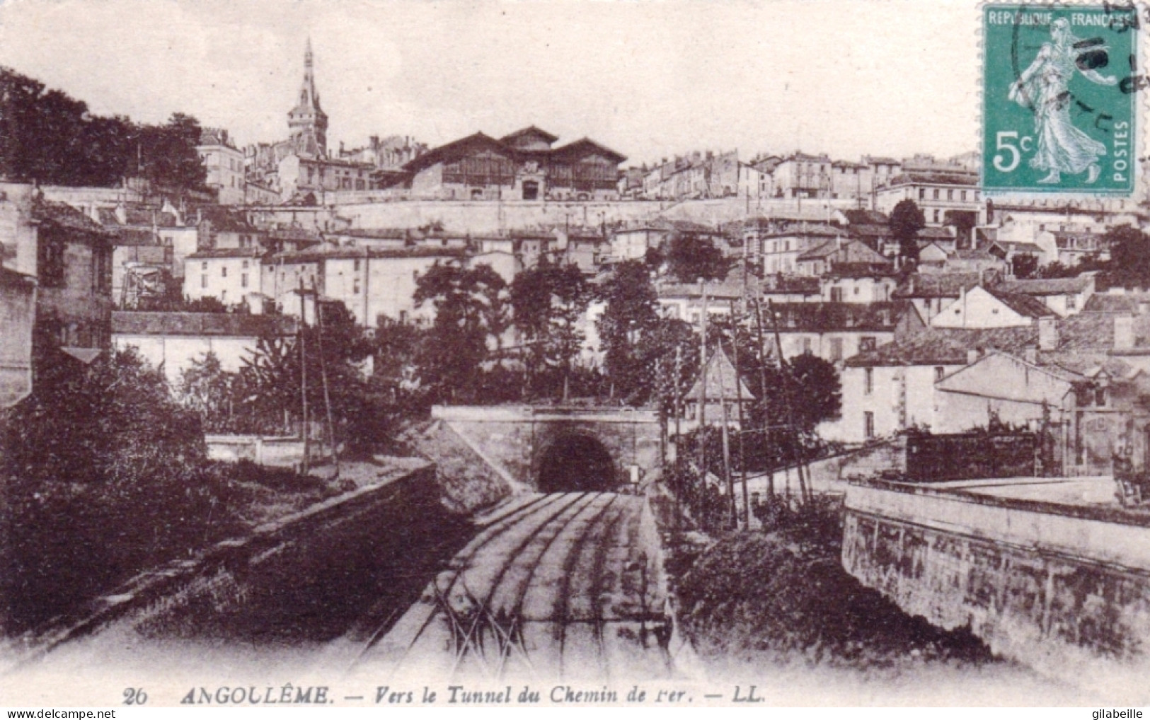 16 - Charente -  ANGOULEME -  Vers Le Tunnel Du Chemin De Fer - Angouleme