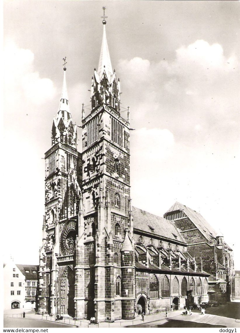 ST. LORENZKIRCHE, NURNBERG, BAVEARIA, GERMANY. UNUSED POSTCARD Ms1 - Iglesias Y Las Madonnas