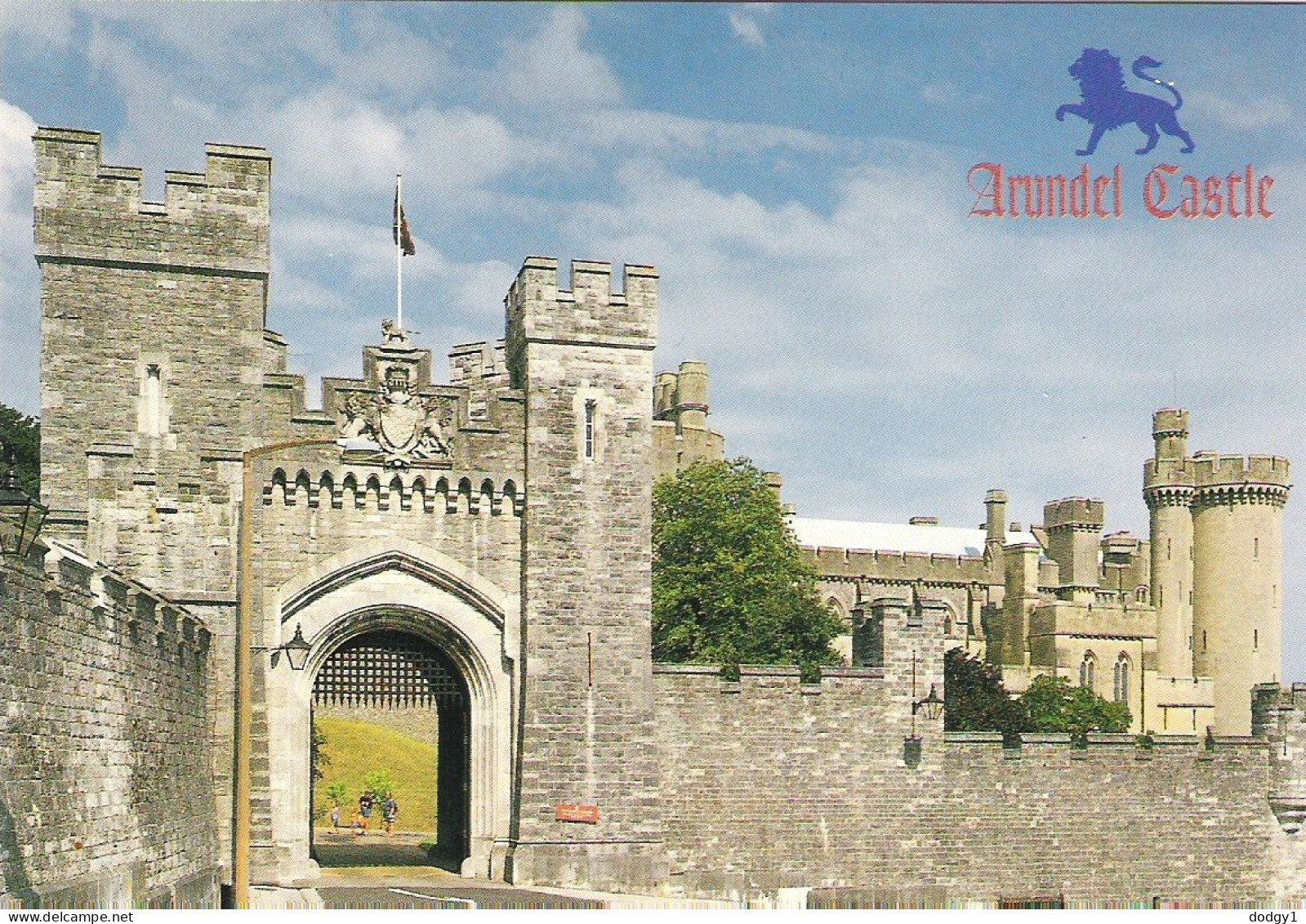 ARUNDEL CASTLE, WEST SUSSEX, ENGLAND. UNUSED POSTCARD Ms1 - Arundel