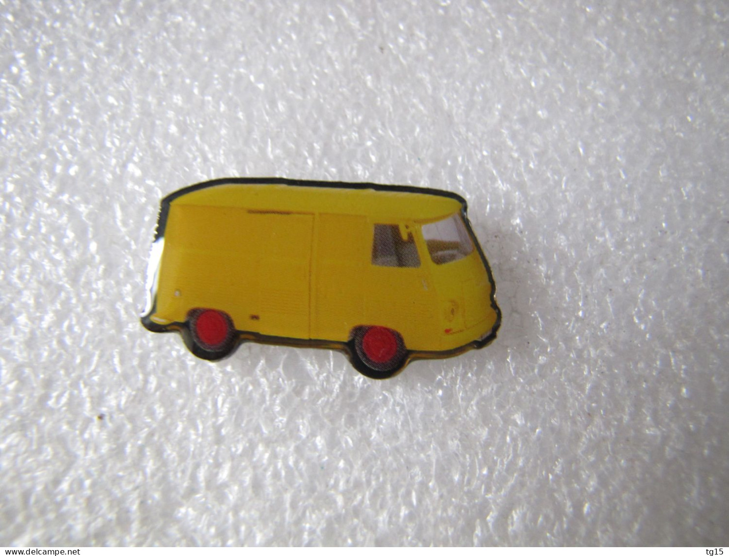 PIN'S   PEUGEOT  J 7 - Peugeot