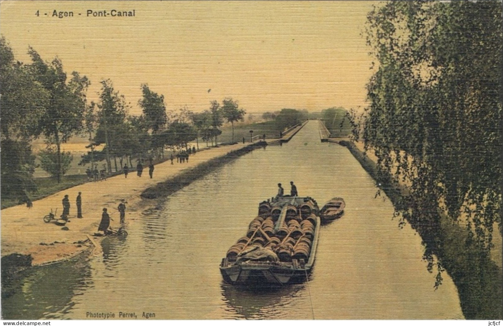 Cpa..47..AGEN..LOT ET GARONNE..PONT CANAL..GABARE..COUTRILLON..BARRIQUES. .COLORISEE..TOILEE.. - Agen