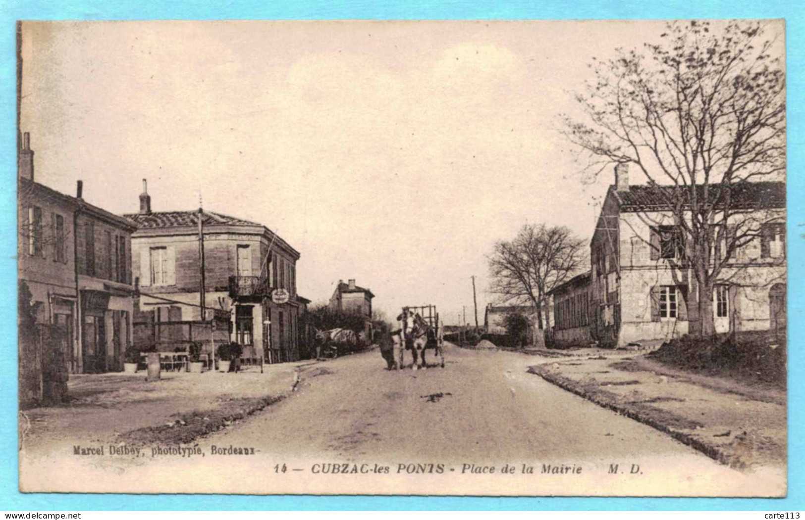 33 - B27736CPA - CUBZAC LES PONTS - Place De La Mairie - Attelage - Très Bon état - GIRONDE - Cubzac-les-Ponts