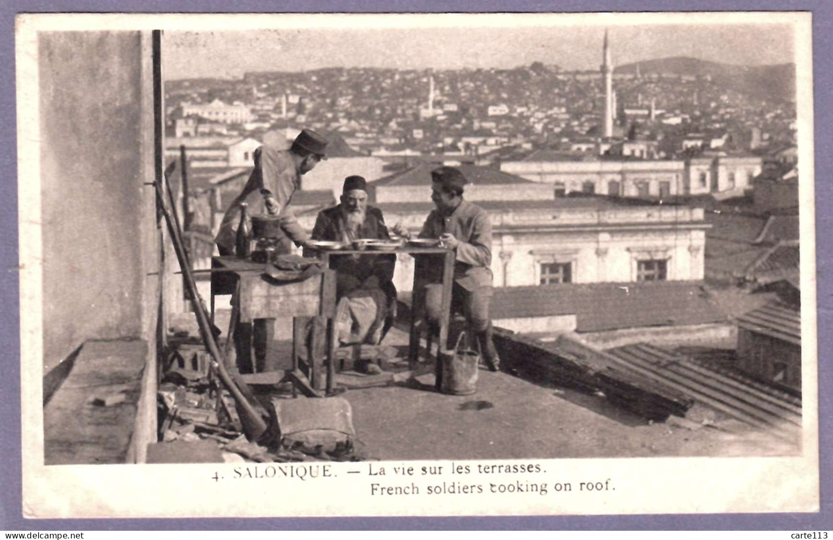 - B26890CPA - SALONIQUE - GRECE - Vie Sur La Terrasse - French Soldiers Cooking On Roof - Très Bon état - EUROPE - Grecia