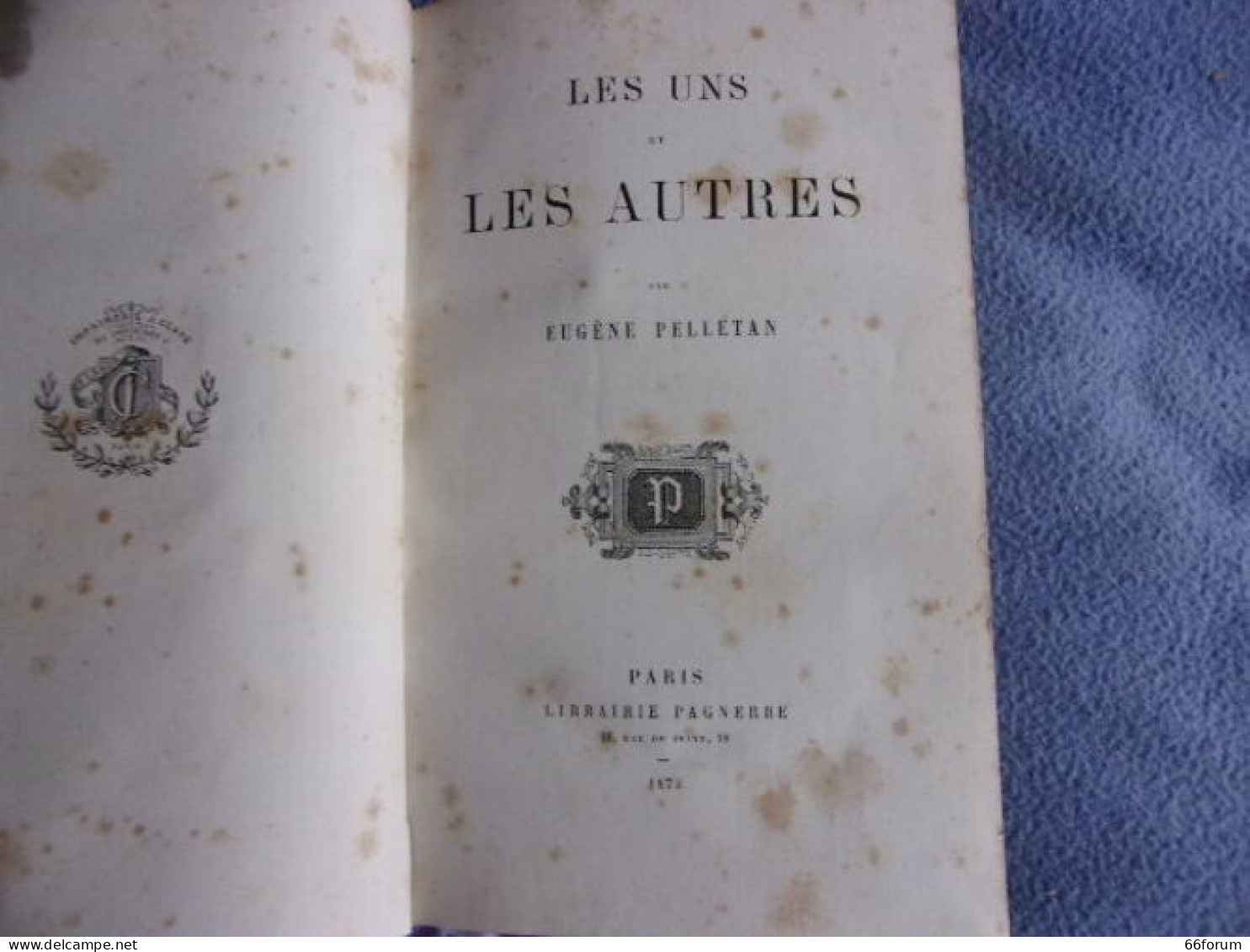 Les Uns Et Les Autres - 1801-1900