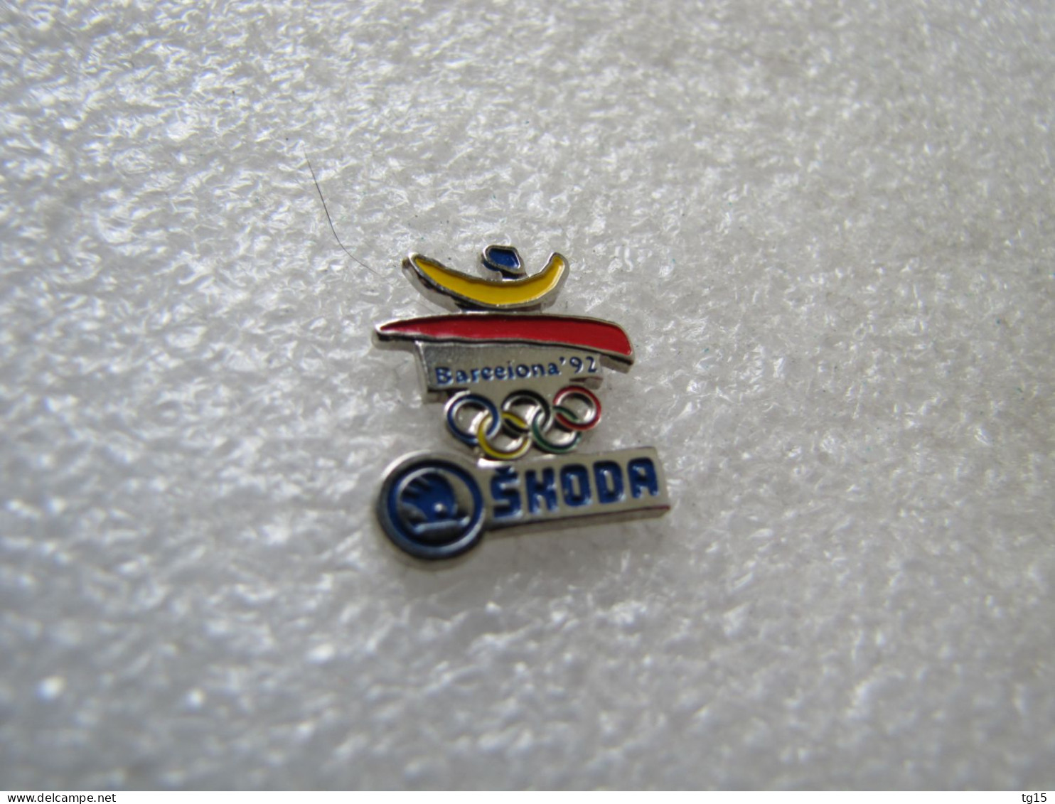 PIN'S    SKODA   BARCELONE 92   JEUX OLYMPIQUES - Autres & Non Classés