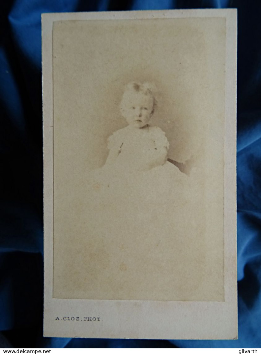 Photo CDV Cloz à Lons Le Saunier  Bébé Blond (Alice Chantejoie)  Sec. Emp. CA 1865- L679A - Alte (vor 1900)