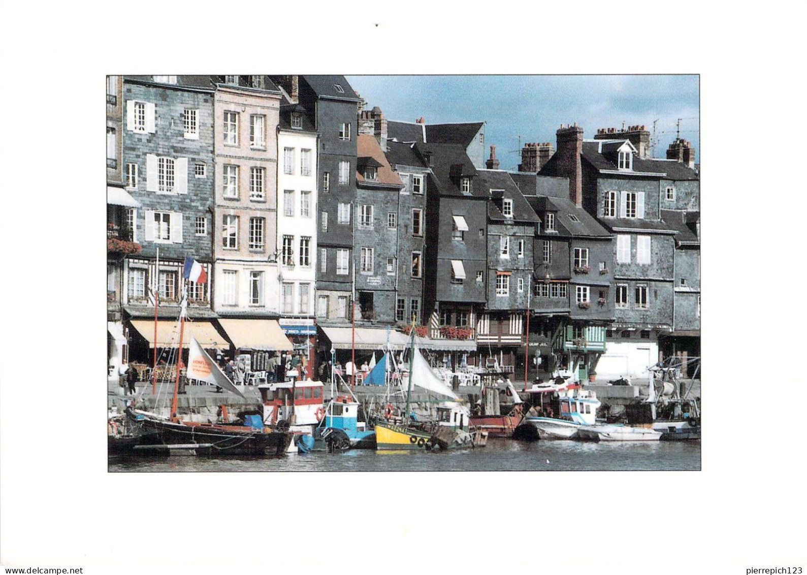 14 - Honfleur - Vue Sur Le Port - Honfleur