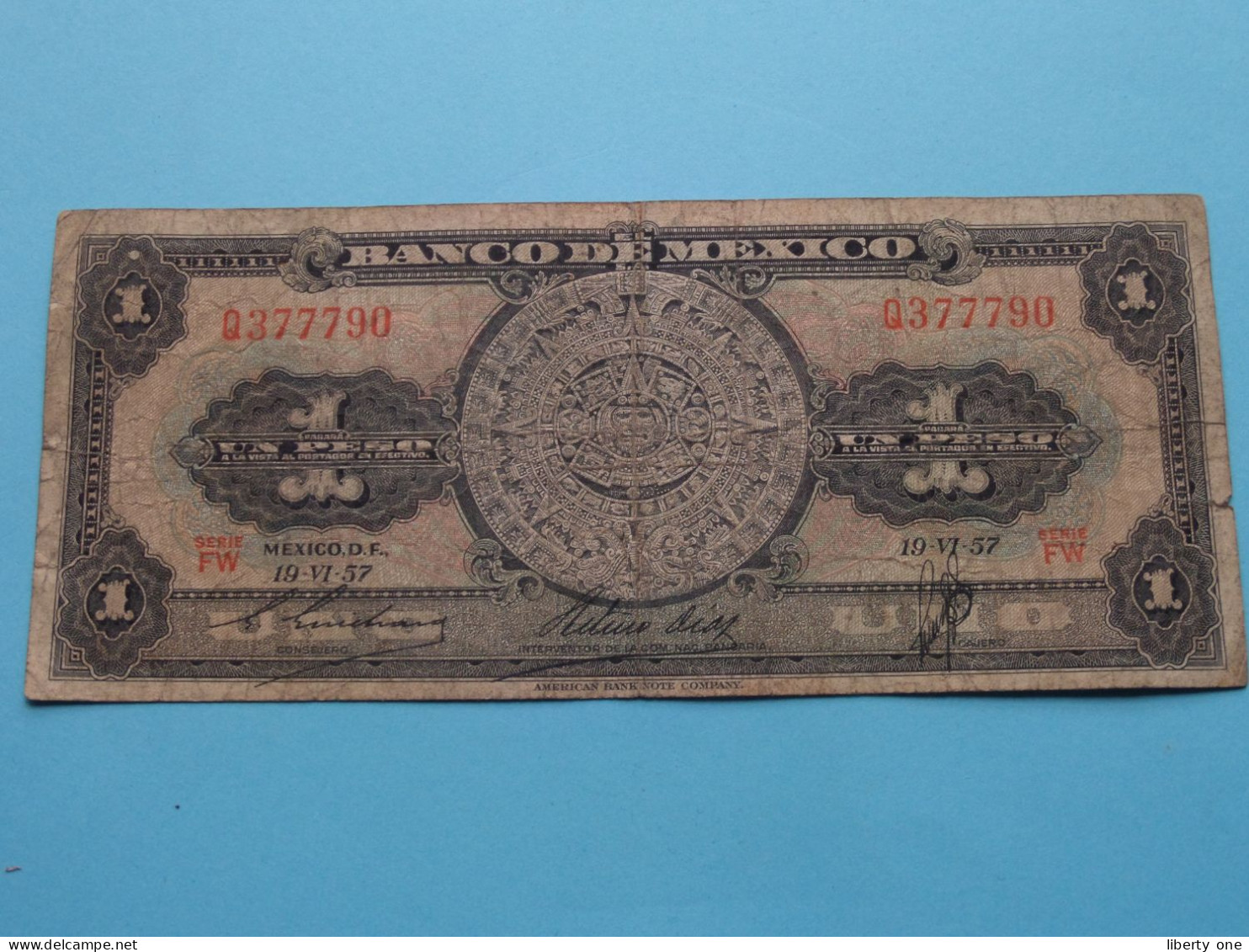 1 Peso ( Serie FW ) 19-VI-1957 ( Q377790 ) El Banco De MEXICO ( For Grade, Please See Photo ) Circulated ! - Mexico