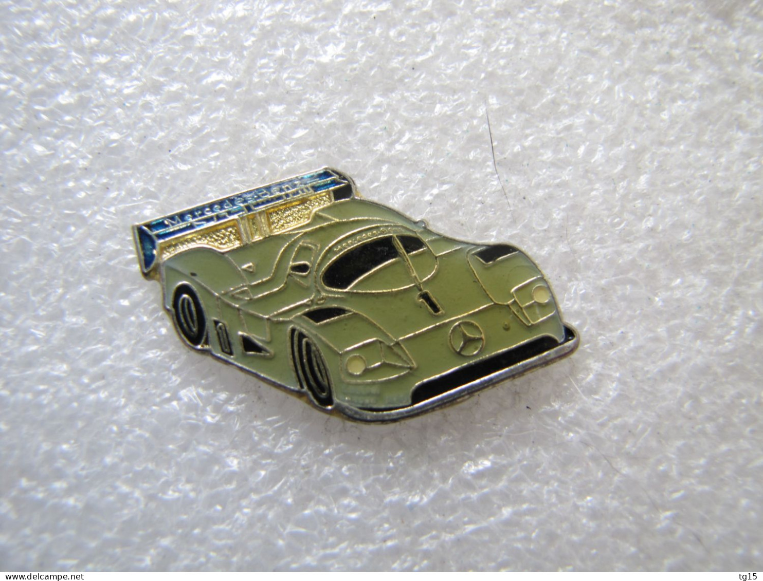 PIN'S    SAUBER MERCEDES  C 9 - Mercedes