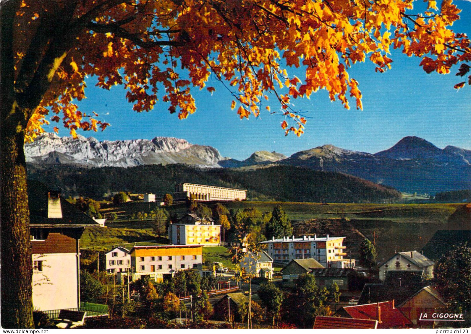 38 - Villard De Lans - Le Lycée - Le Moucherotte - Villard-de-Lans