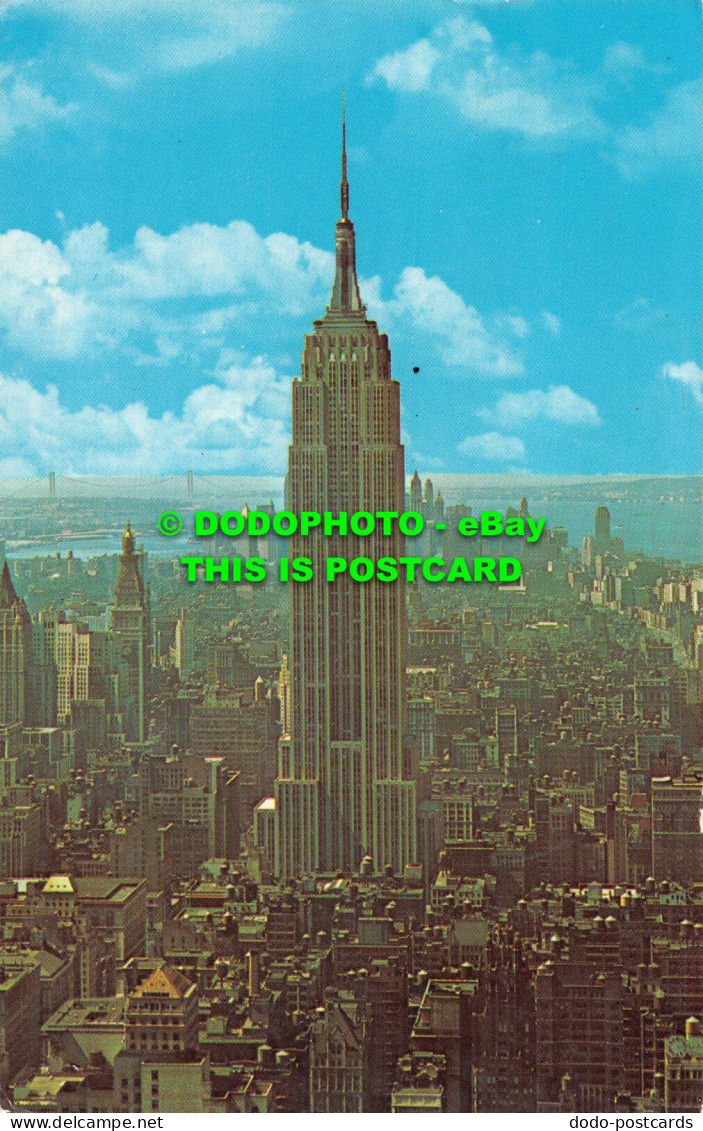 R527816 Empire State Building. New York City. 1964. Dexter Press. Manhattan Post - World