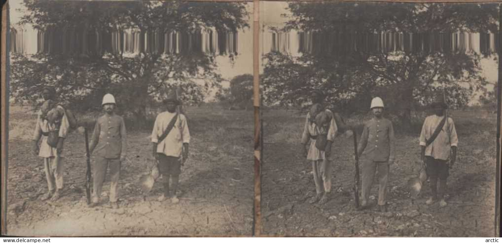 Photo Stéréoscopique Tchad Fort Lamy  Retour E Chasse à La Pintade ( Au Milieu Ernest  Larasse ) - Stereoscopic