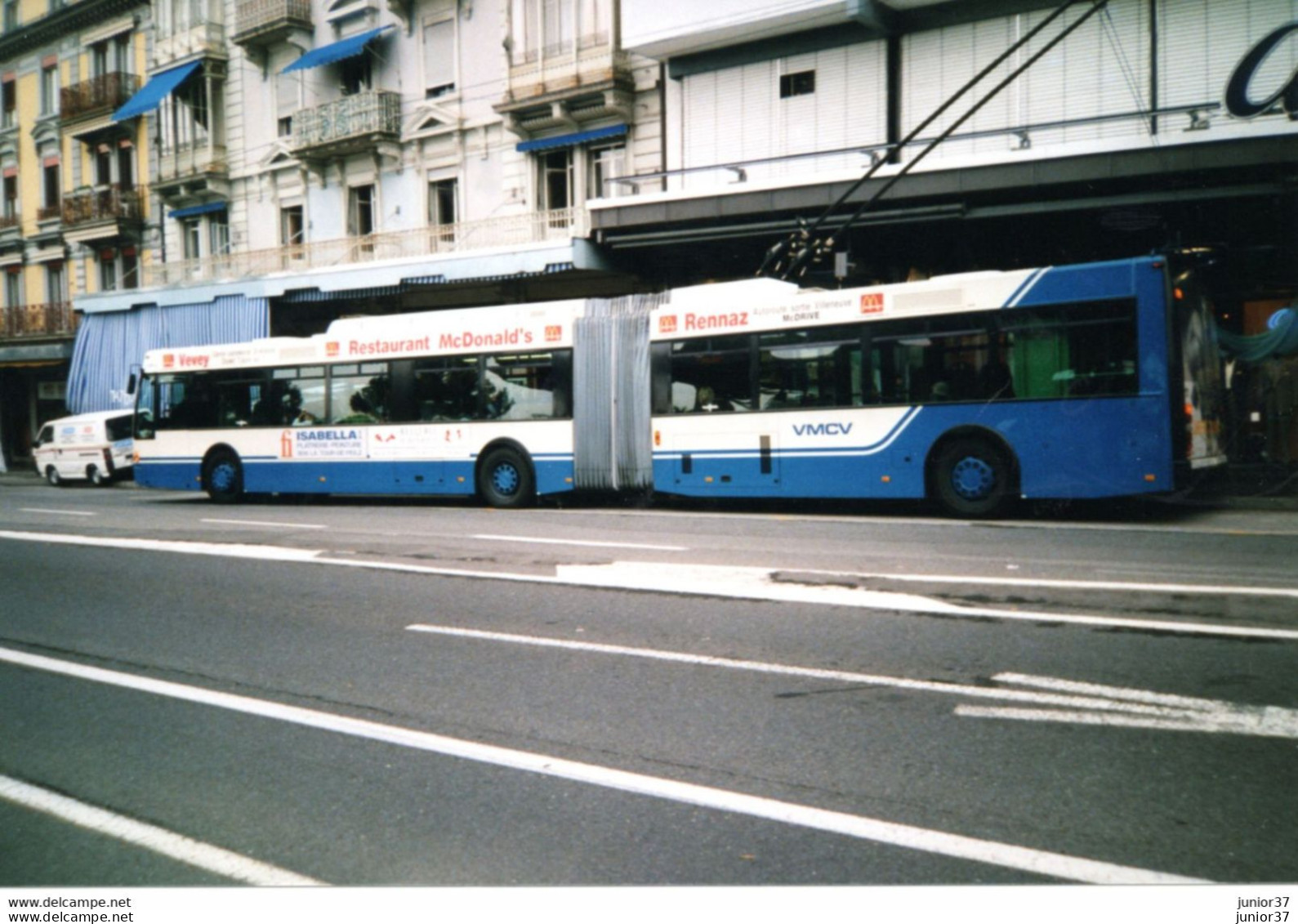 Photo D'un Bus Articulé De Vevey En Suisse - Automobile