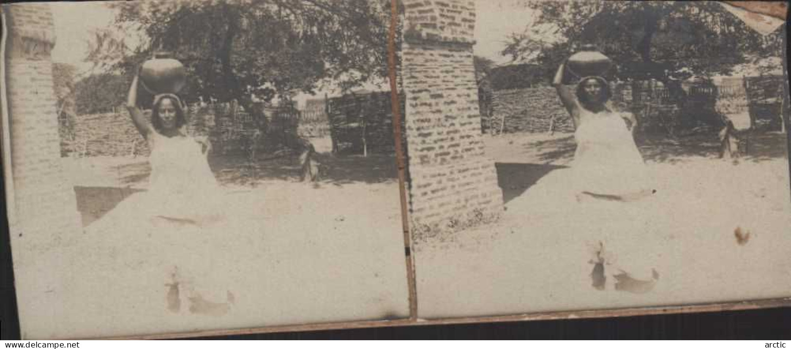 Photo Stéréoscopique Tchad Fort  Femme Mahamid Portant De L'eau - Stereo-Photographie