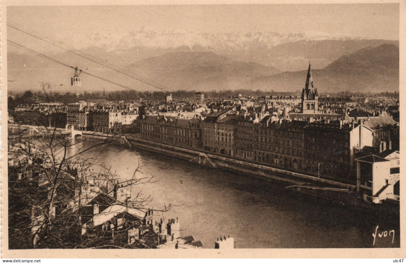 - 38 - GRENOBLE. - Vue Générale Et Les Alpes. - - Grenoble