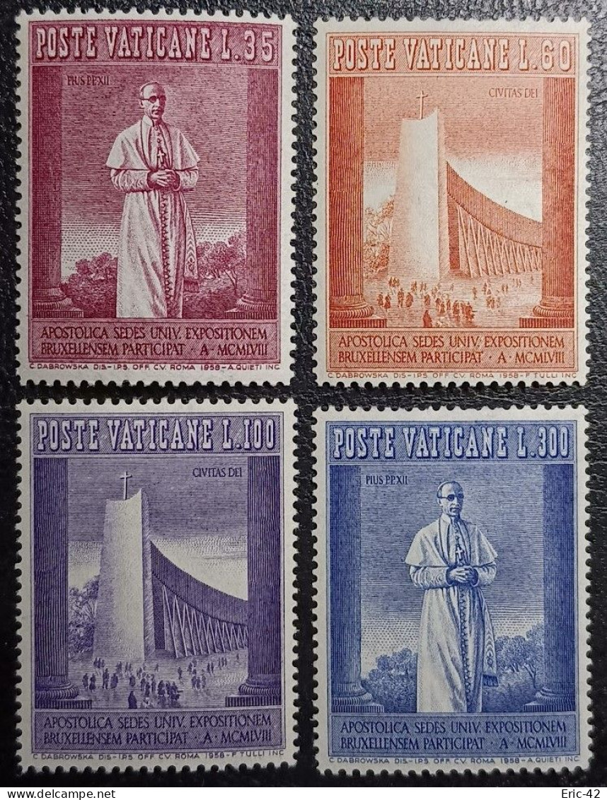 VATICAN. Y&T N°257 à 260. NEUF* - Unused Stamps
