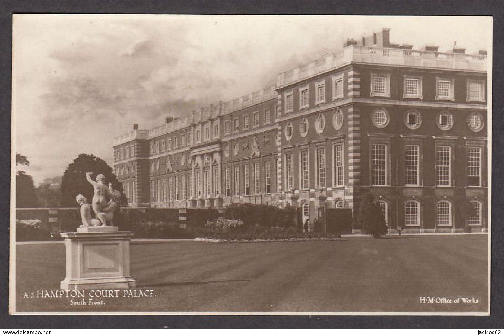 110916/ RICHMOND, Hampton Court Palace, South Front - Londen - Buitenwijken