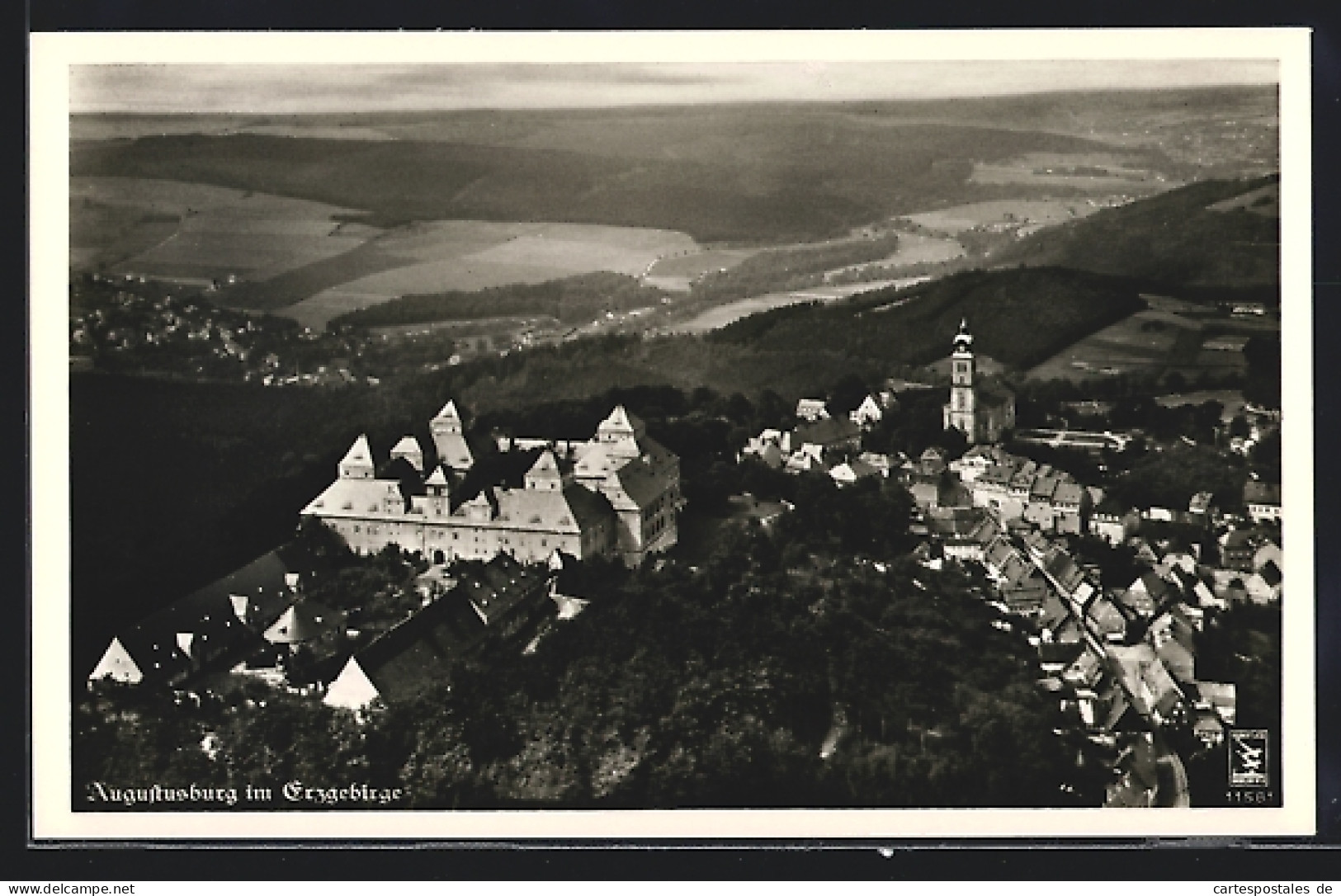 AK Augustusburg / Erzgebirge, Gesamtansicht Mit Schlossgastwirtschaft  - Augustusburg