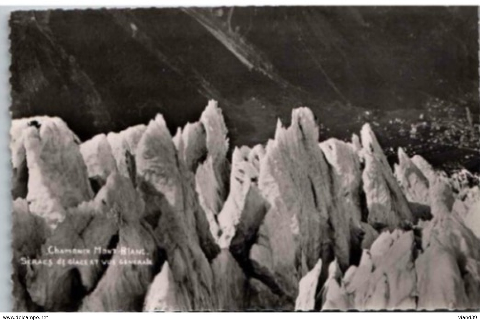 CHAMONIX. -  Séracs De Glace Et Vue Générale. .   Non Circulée. - Chamonix-Mont-Blanc