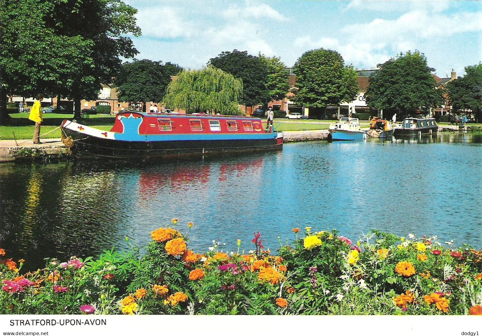 BARGE ON THE AVON, STRATFORD-UPON-AVON, WARWICKSHIRE, ENGLAND.. UNUSED POSTCARD Ms2 - Stratford Upon Avon