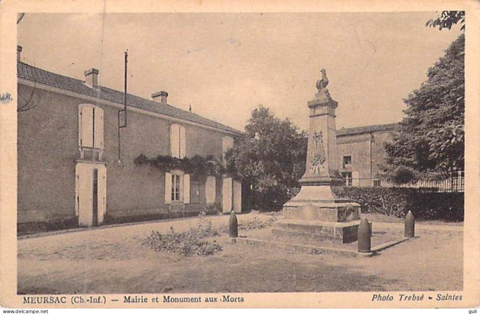 17-Charente Maritime MEURSAC Mairie Et Monument Aux Morts -Photo Trebsé Saintes *PRIX FIXE - Autres & Non Classés