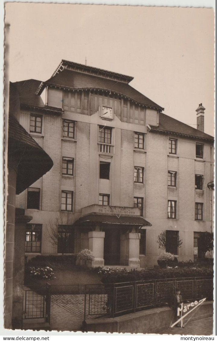 Val D E Marne :  L '  HAY  Les  ROSES : La  Mairie  , Marco - L'Hay Les Roses