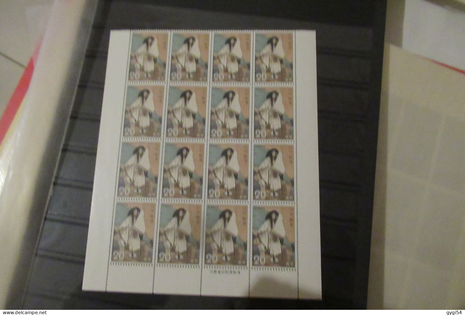 JAPON LOT DE TIMBRES NEUFS ** MNH