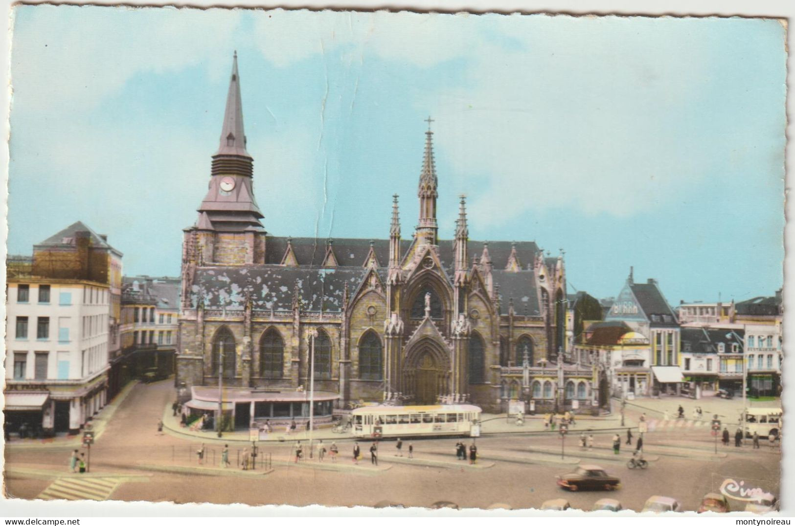 Nord: ROUBAIX :  églis E    Saint  Martin ,  Bus - Roubaix