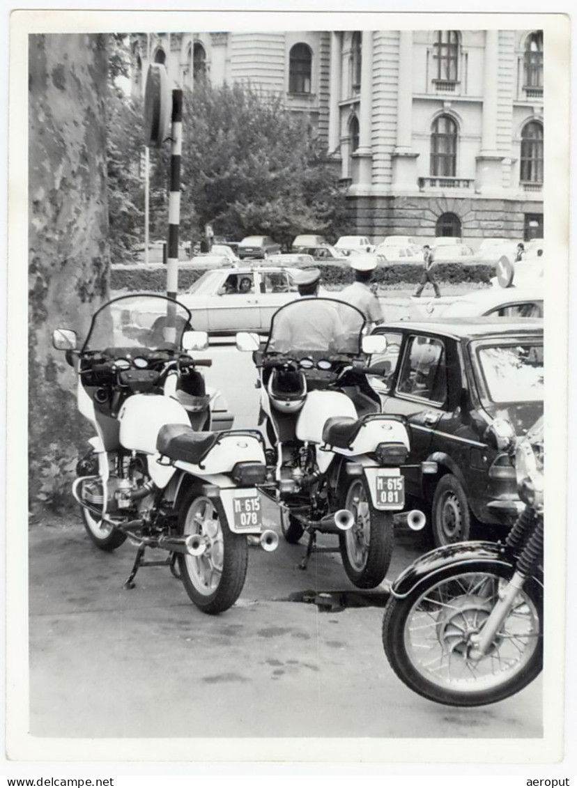 Photo Ancienne / Moto / Motos BMW De La Police Municipale De Belgrade, Serbie, Yougoslavie 1988 - Cars