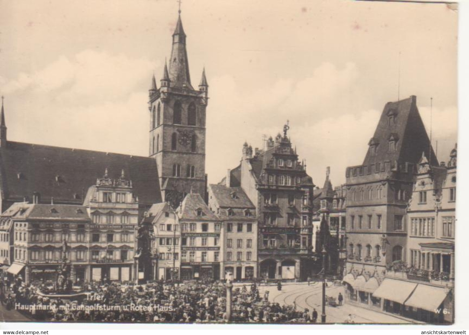 Trier Hauptmarkt Mit Rotem Haus Und Gangolfkirche Ngl #218.783 - Autres & Non Classés