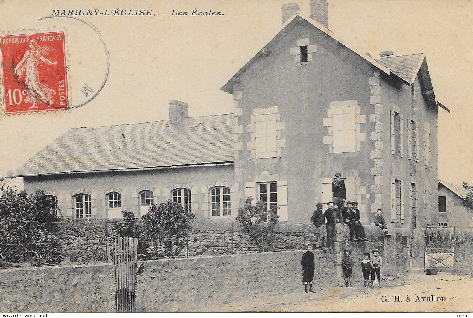 CPSM  -(Dep. 58) - MARIGNY - L'EGLISE - LES ECOLES - ENFANTS - BELLE CARTE - - Autres & Non Classés