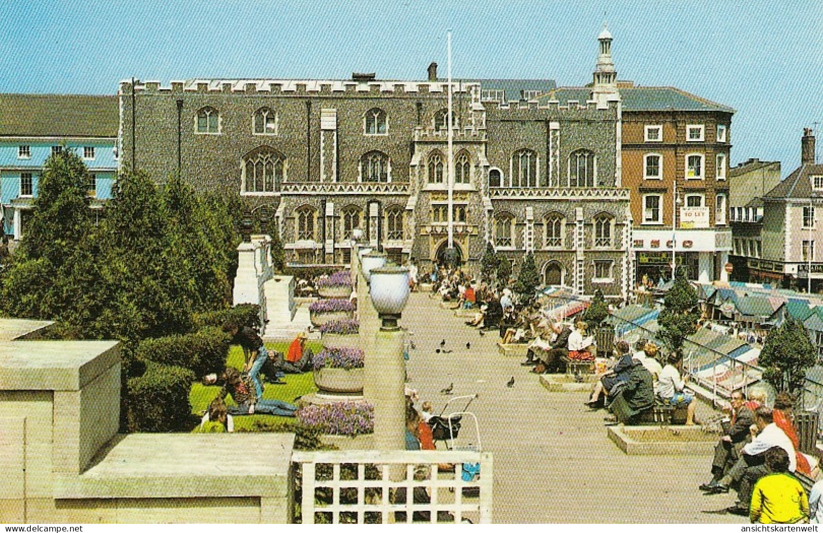 Norwich The Guildhall And Garden Of Remembrance Ngl #D5572 - Sonstige & Ohne Zuordnung