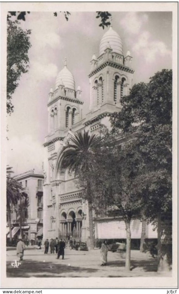 CPA..TUNISIE..TUNIS..LA CATHEDRALE..ANIMEE.. - Tunisie