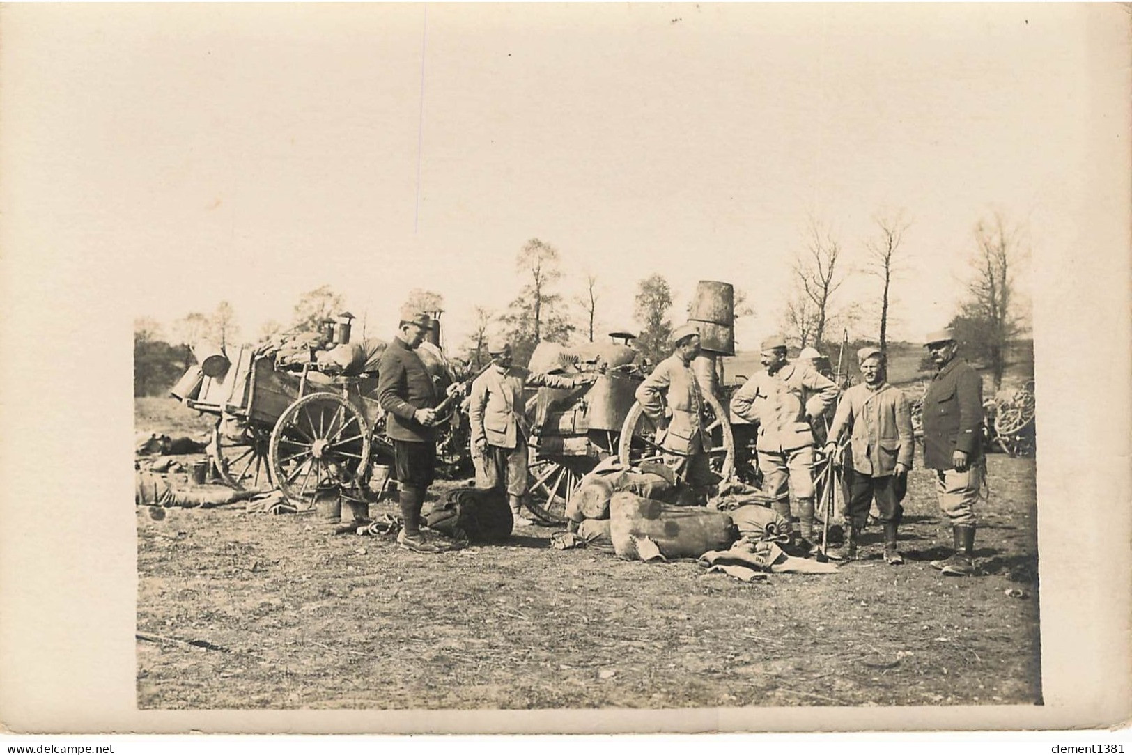 Militaria WW1 Guerre 1914 1918 Carte Photo Soldats Militaires Guilleminot Paris Campement Charrette - Weltkrieg 1914-18