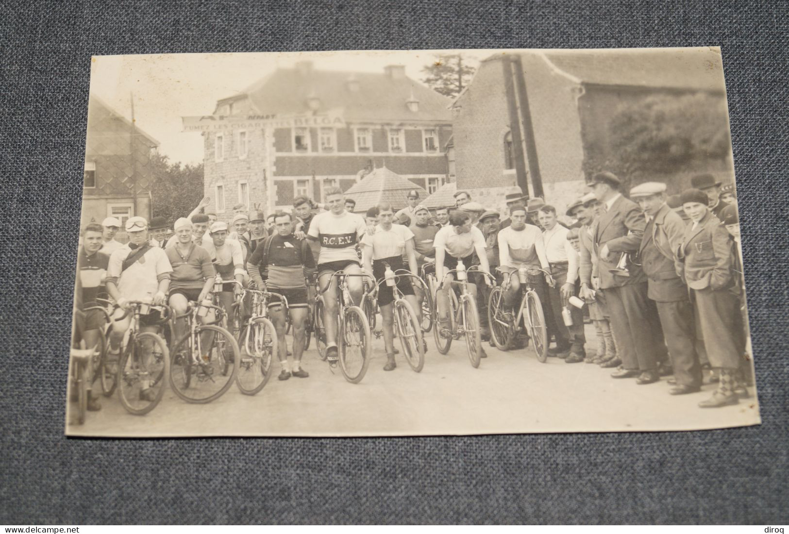 Ancienne Carte Photo,course Cycliste,Farcienne ? Jumet ? à Identifier,belle Carte Pour Collection - Farciennes