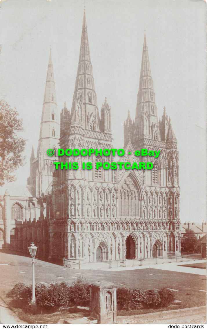 R528522 Lichfield Cathedral. The Photochrom. Glossy Photo Series - World