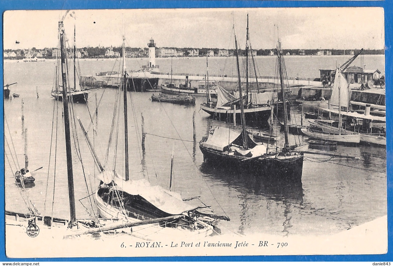 CPA - CHARENTES MARITIMES - ROYAN - LE PORT & L'ANCIENNE JETÉE - Petits Voiliers - Royan