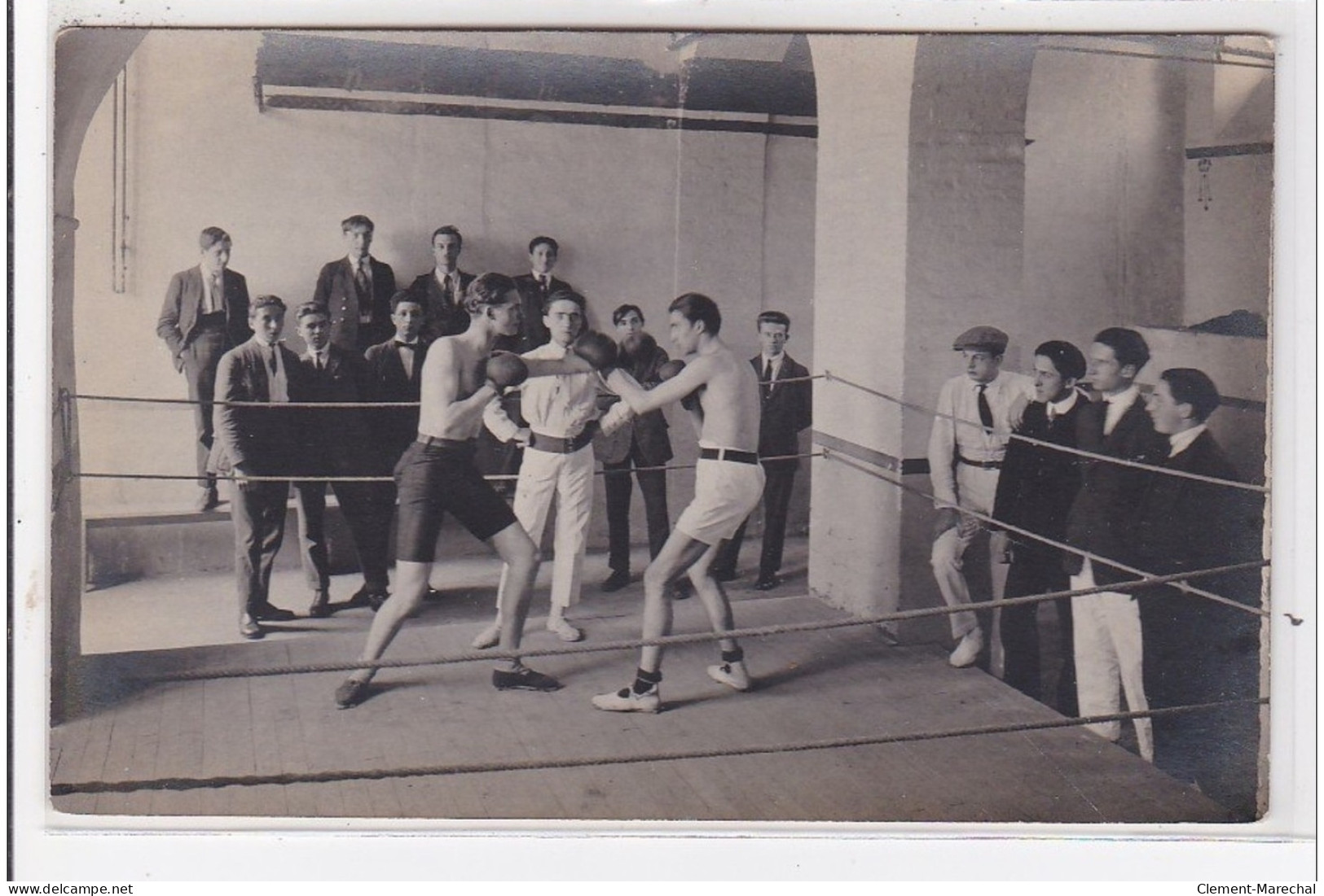 CLERMONT-FERRAND : école Supérieur De Commerce 1922, Combat De Boxe - Très Bon état - Clermont Ferrand