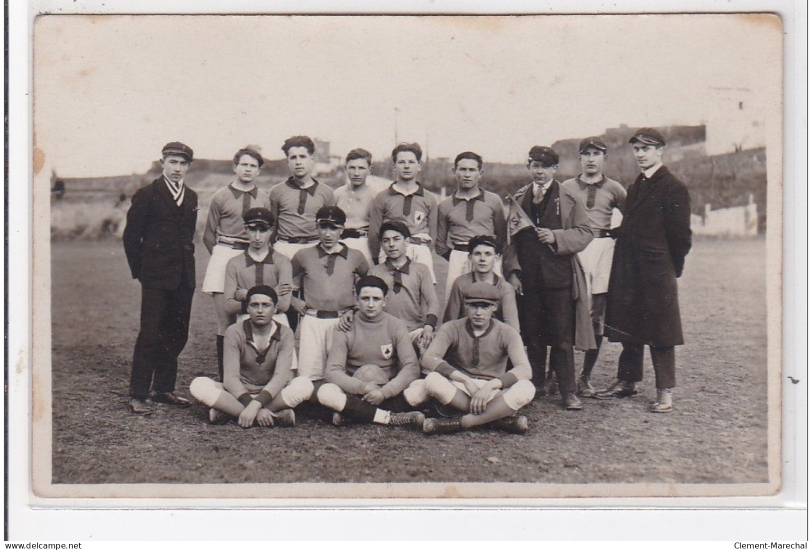 CLERMONT-FERRAND : Equipe De Football - état - Clermont Ferrand