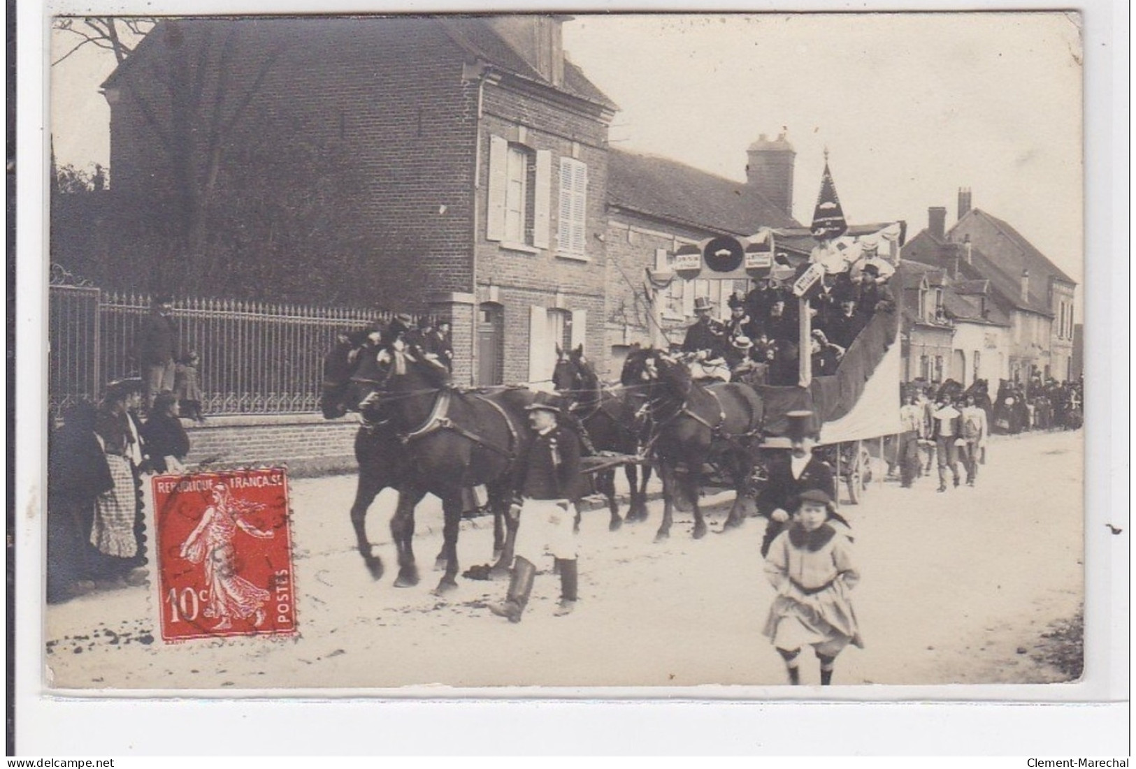 BEAUVAIS : Attelage événementiel - Très Bon état - Beauvais