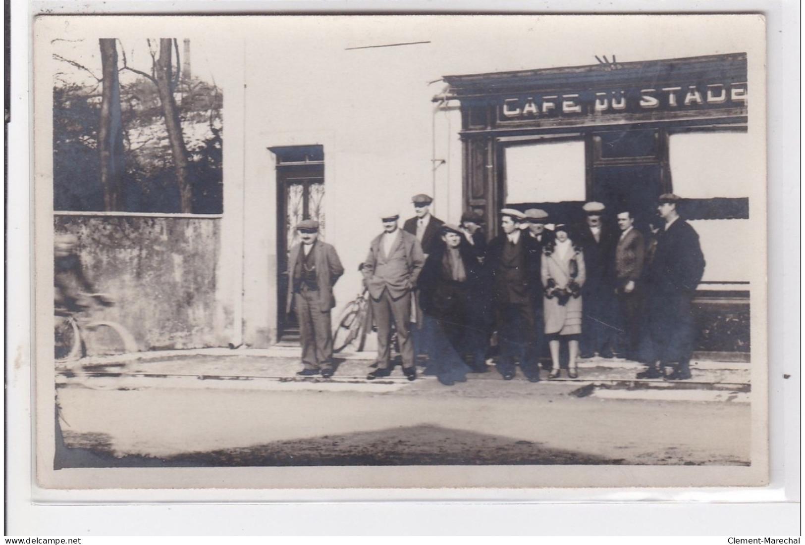 BEAULIEU-MANDEURE : Cafe Du Stade, Groupe De Personnes - Tres Bon Etat - Altri & Non Classificati