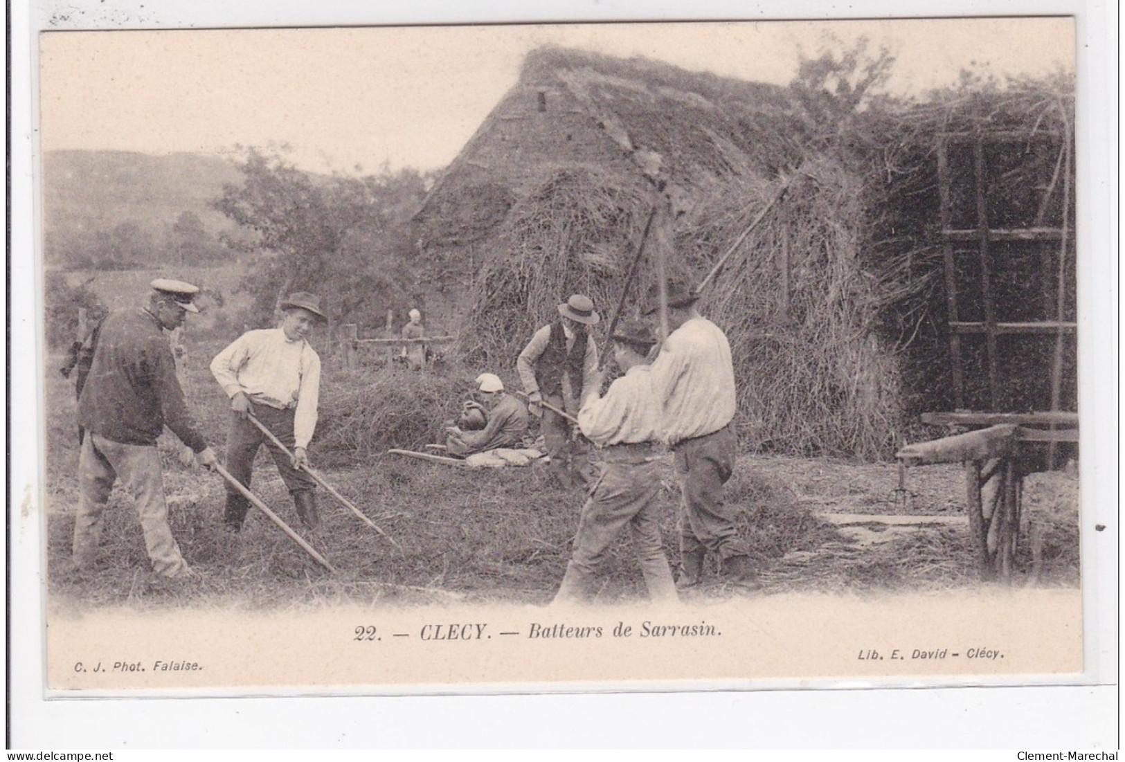 CLECY : Batteurs De Sarrasin - Très Bon état - Clécy