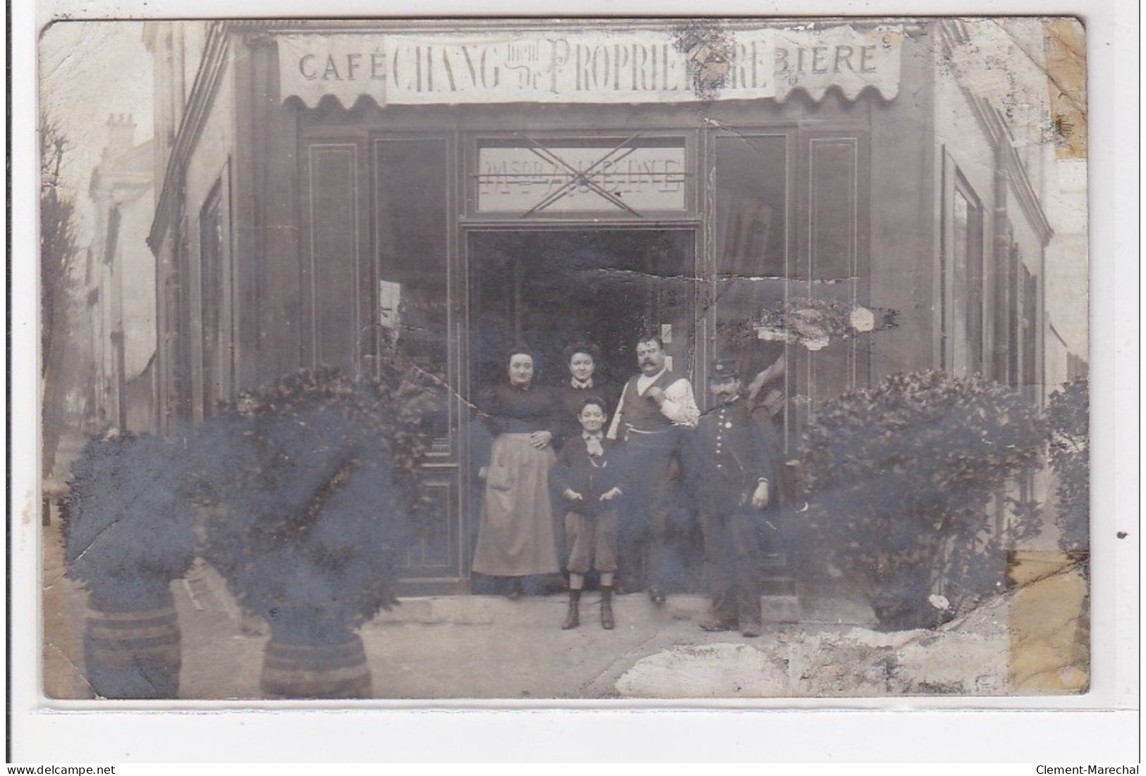 PUTEAUX : Carte Photo Du Café AUBINE - état - Puteaux