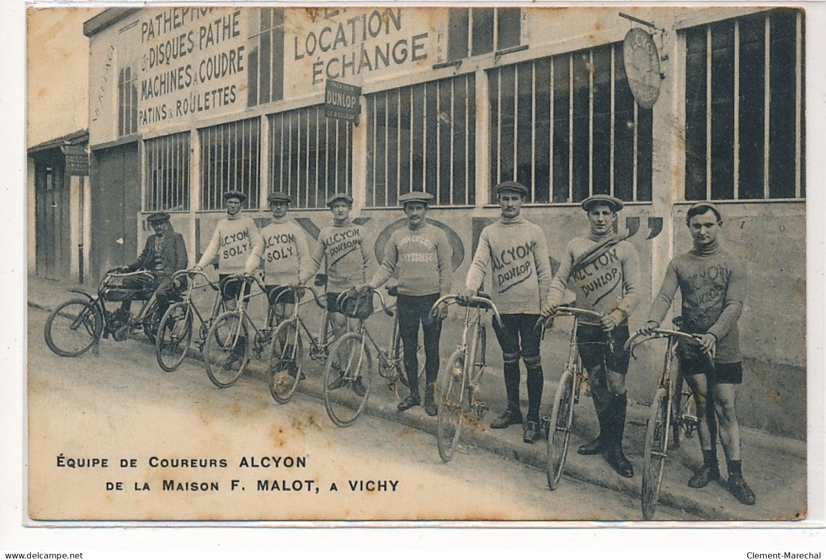 VICHY : Equipe De Coureurs Alcyon De La Maison F. Malot - Etat - Vichy