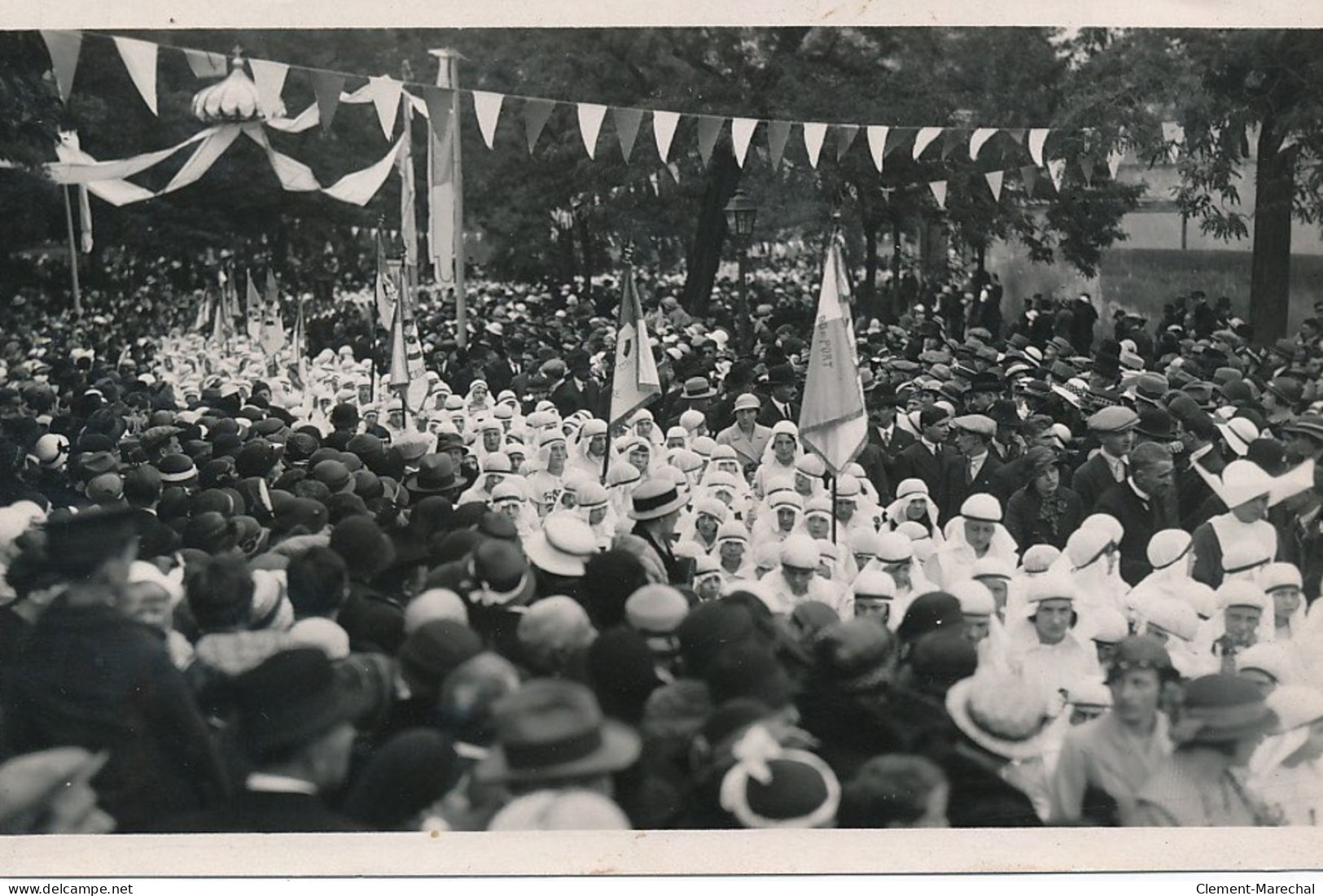 CLERMONT- FERRAND : 4 documents, procession du port 22 mai 1933