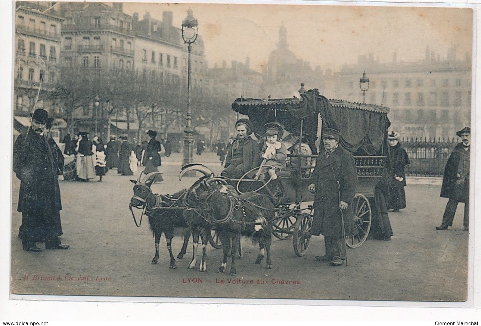 LYON : La Voiture Aux Chevres - Tres Bon Etat - Andere & Zonder Classificatie