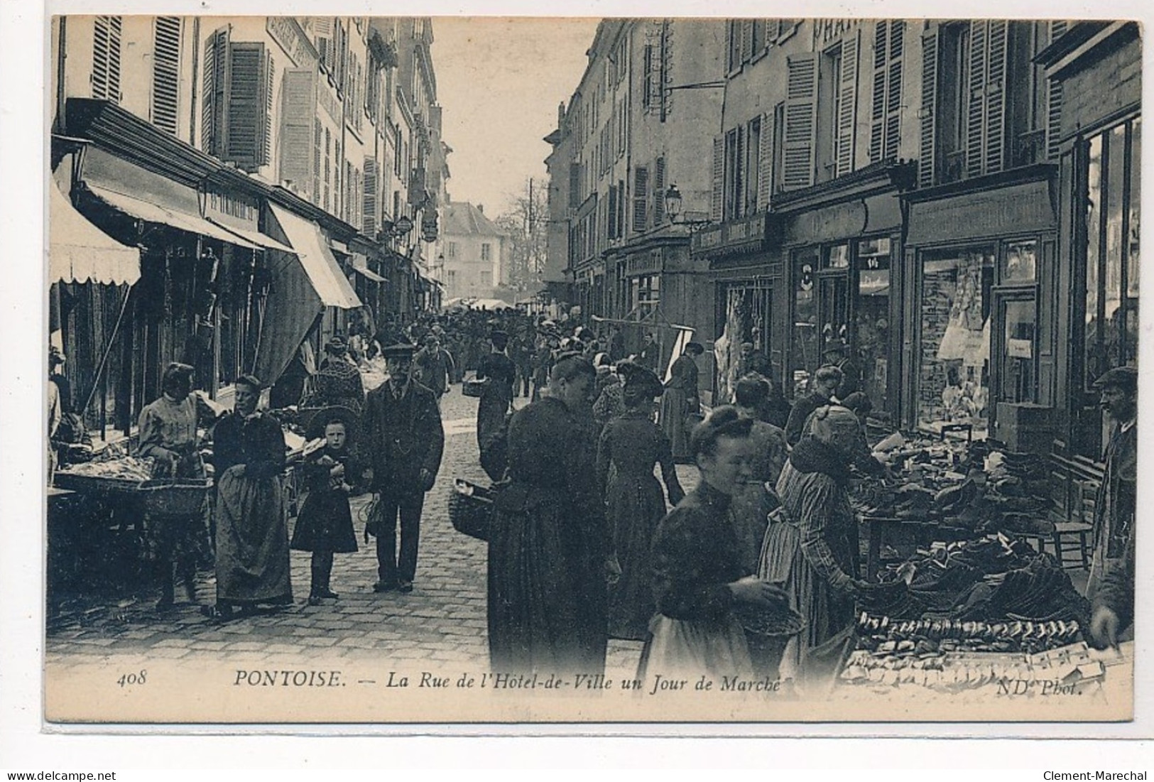 PONTOISE : La Rue De L'hotel-de-ville Un Jour De Marché - Tres Bon Etat - Pontoise