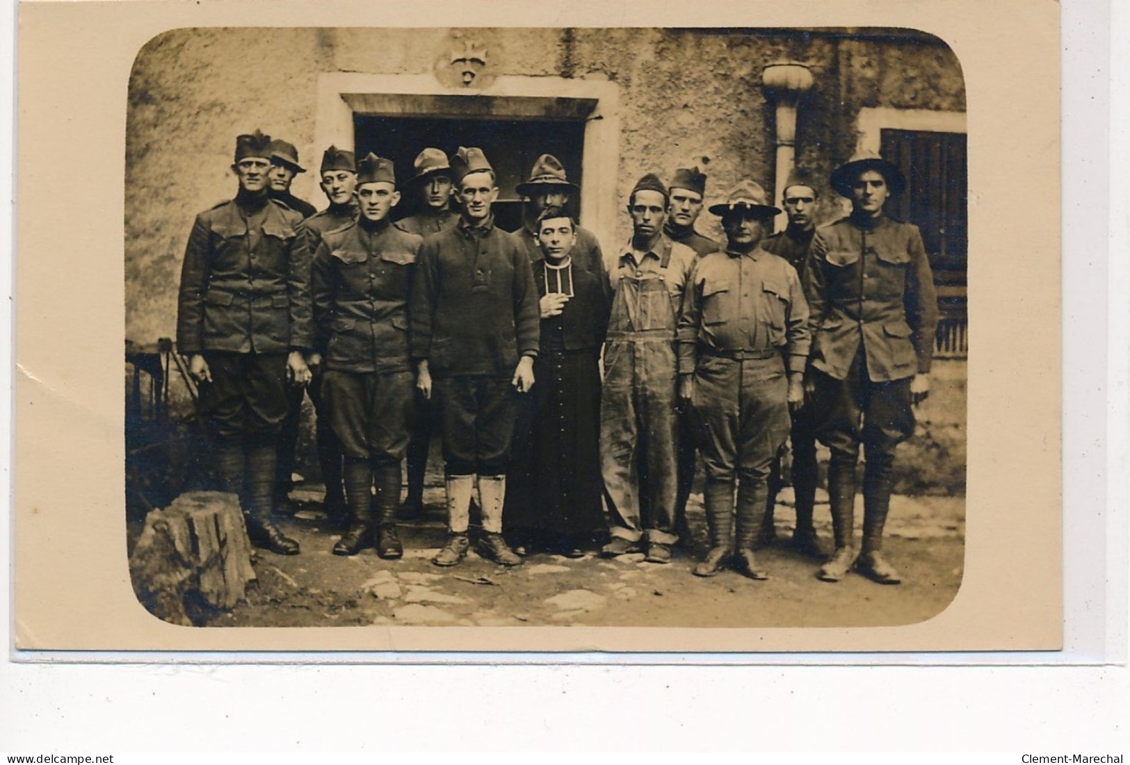 NIMES : Militaires - Tres Bon Etat - Nîmes