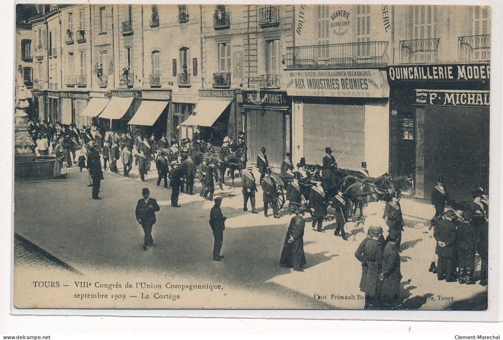 TOURS : VIIIe Congres De L'union Compagnionique, Le Cortege - Tres Bon Etat - Tours