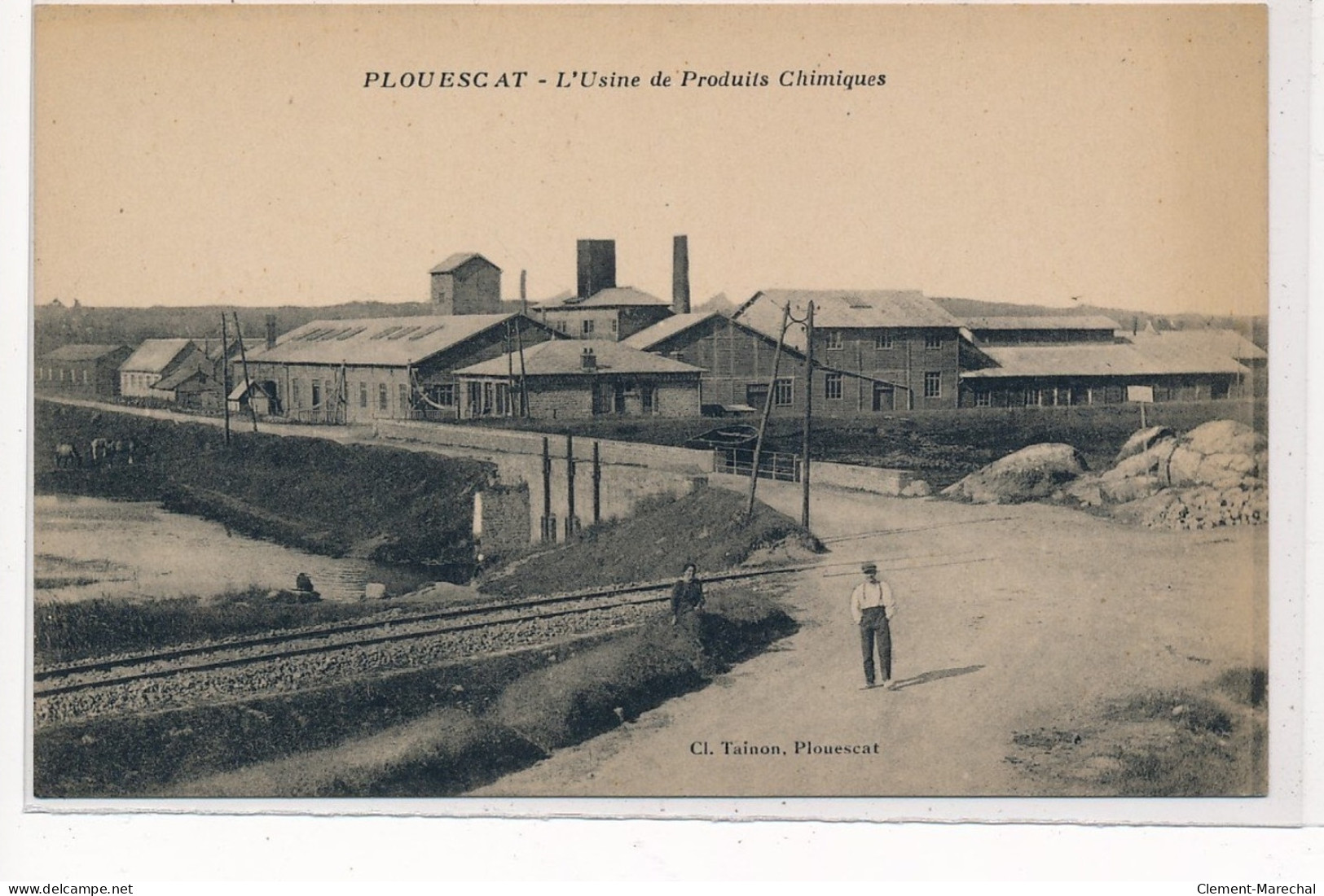 PLOUESCAT : L'usine De Produits Chimiques - Tres Bon Etat - Plouescat